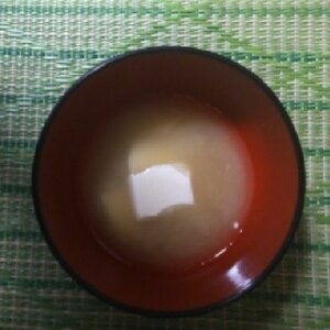 豆腐と春雨の　味噌汁